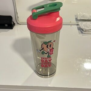 Peach Day Every Day Pink & Green Tumbler Bottle